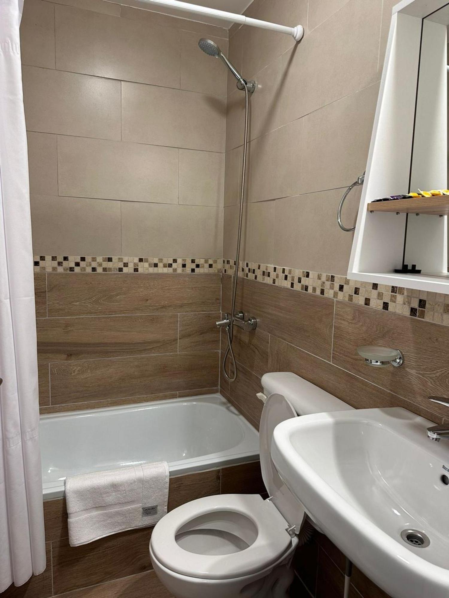 Aunaisin - Apartamentos 9 De Julio 52 Ушуая Екстериор снимка